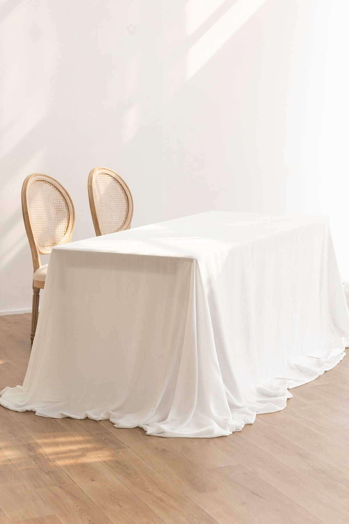 Table Cloth Fits 4ft / 6ft Table for Reception - 2 Styles