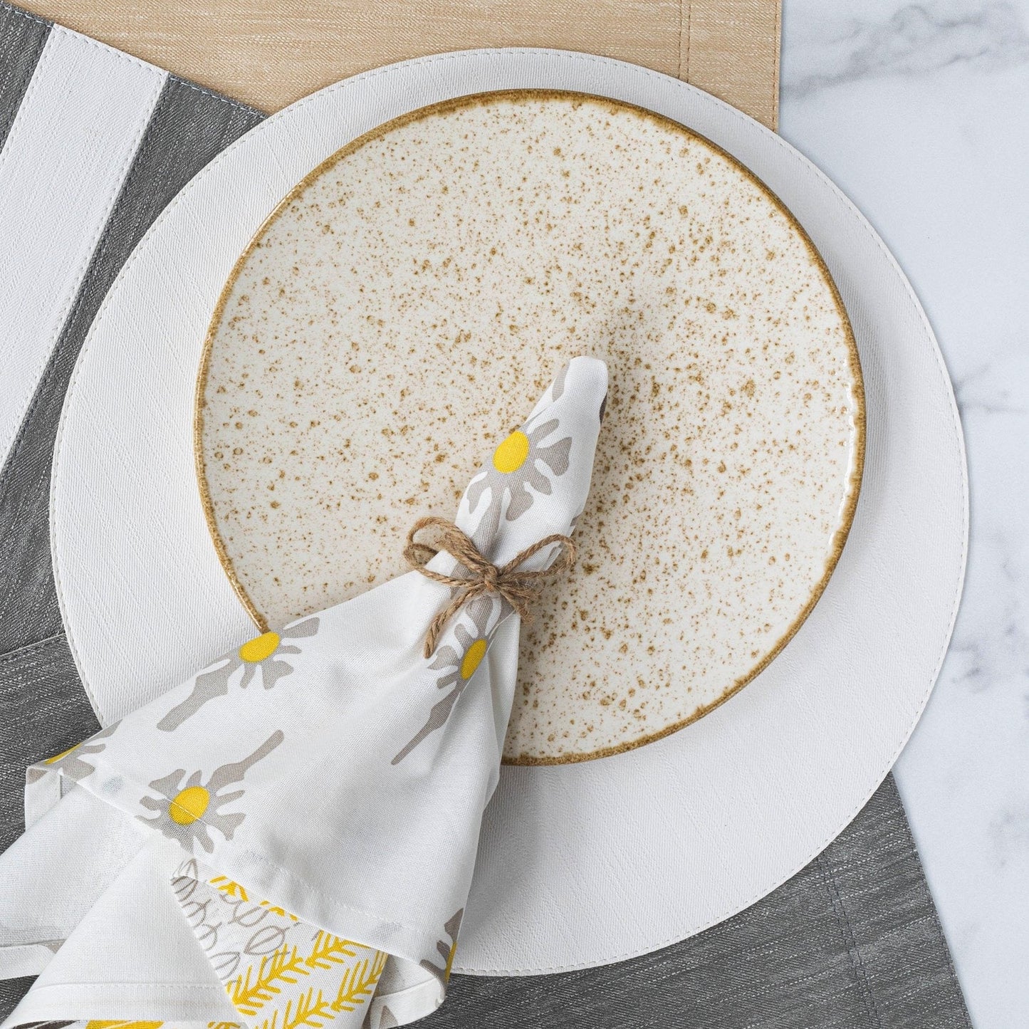 Vietri Reversible Round Placemats - White (Set of 4)