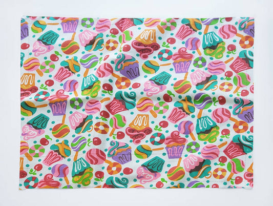 Cupcakes and Candy Print Cotton Dinner Table Placemats Holiday Home Decoration 13" x 19" (Pack of 4)