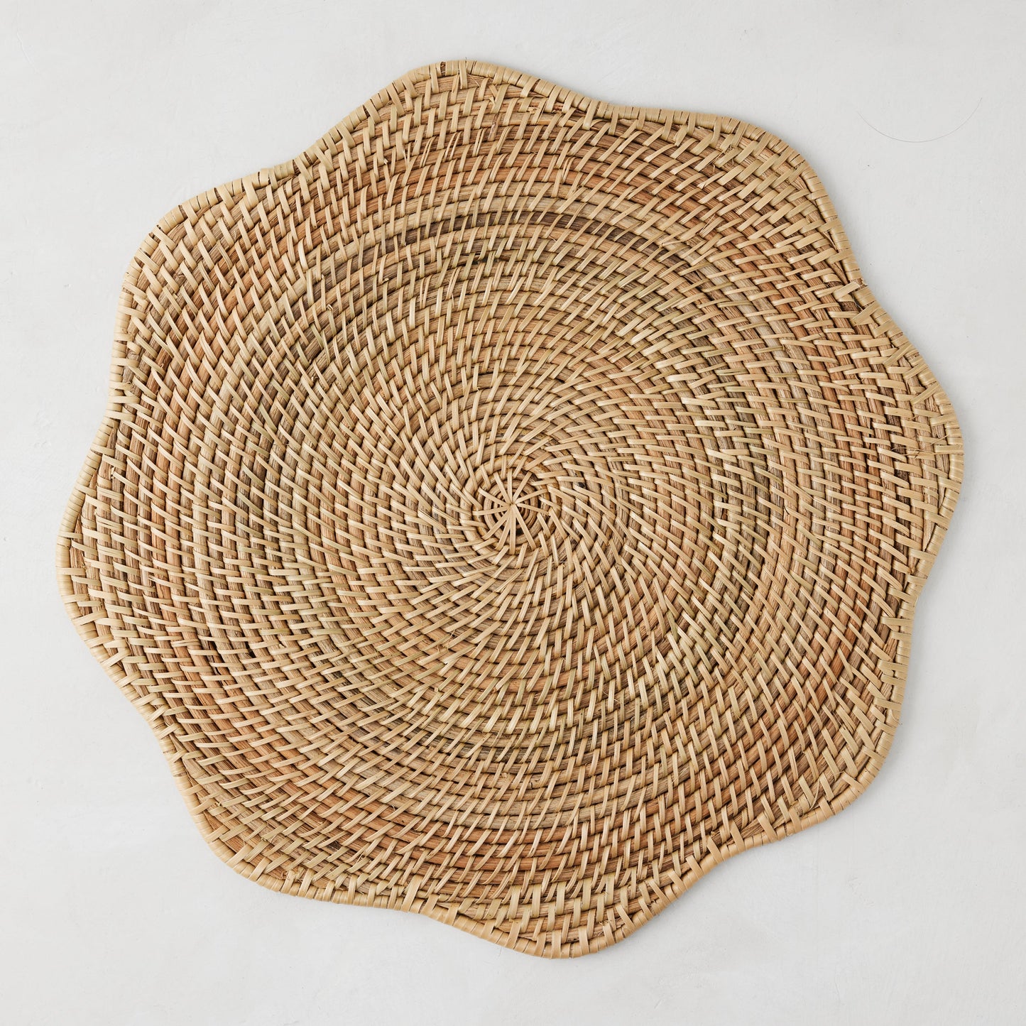 Cebu Scalloped Hapao Placemat 16"